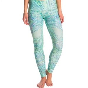 Teeki yoga pants